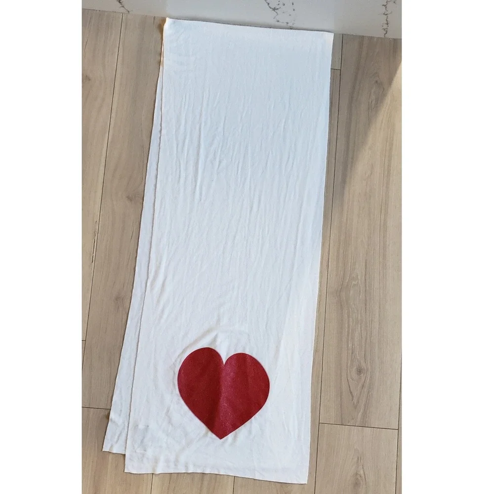 Wildfox Heart Scarf Womens White Red Taylor Swift‎ Red Era Rare Graphic